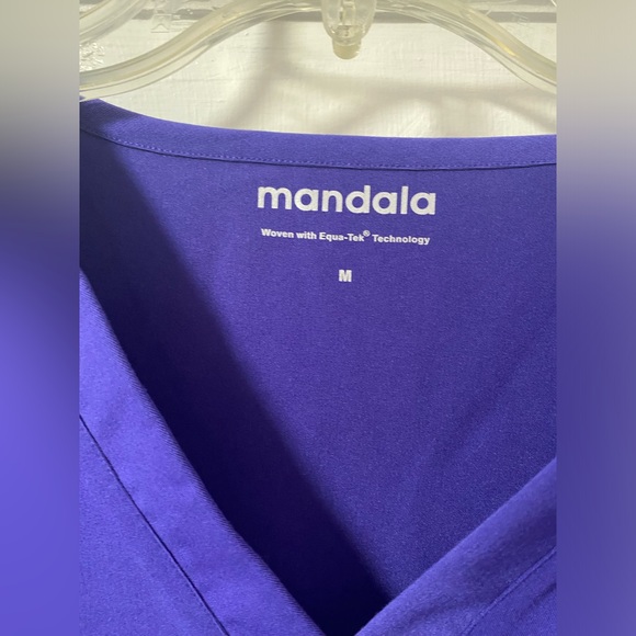 Medium Mandala Scrub top - Picture 2 of 3